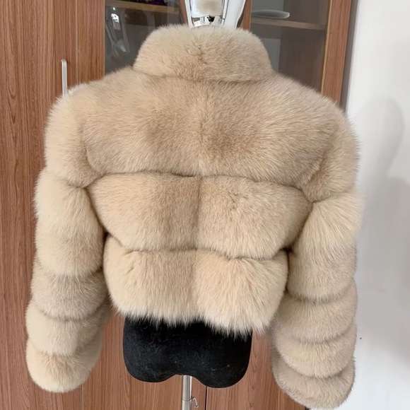 Elegant Cream Real Fur Jacket - Picture 2 of 2